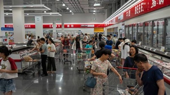 China beef ban looms again as oversupply strips profits from producers